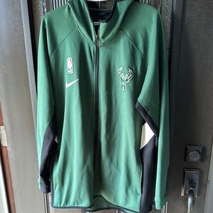 Milwaukee Bucks - Nike Dri-FIT Green and Black NBA Hoodie
